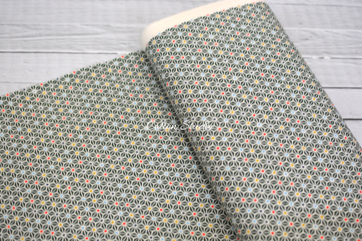 Iroha Komon Asanoha Hemp Flowers Kimono Green Cosmo