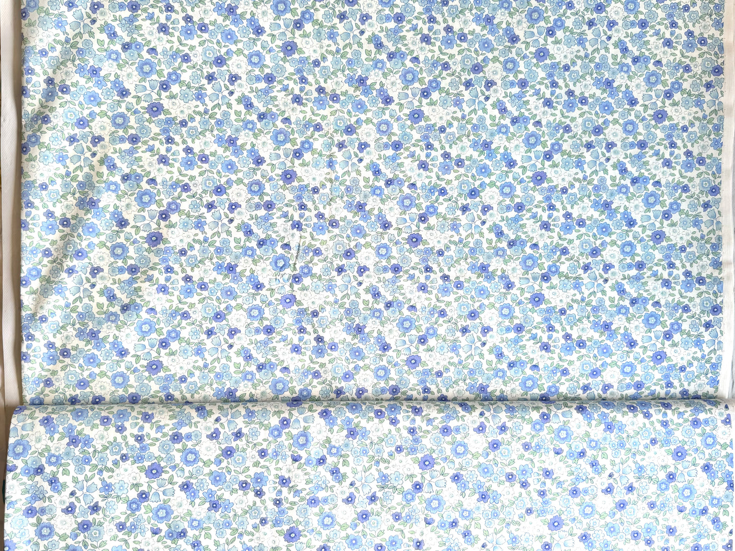 Sevenberry Blue Flower Garden Broadcloth Japanese Fabric