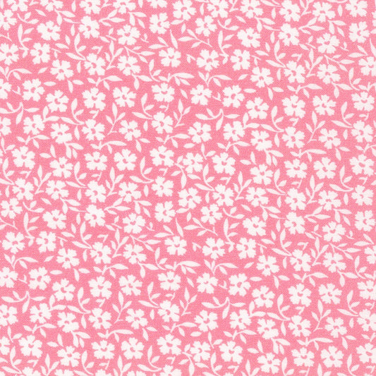 Robert Kaufman Fabric At The Cottage Pink